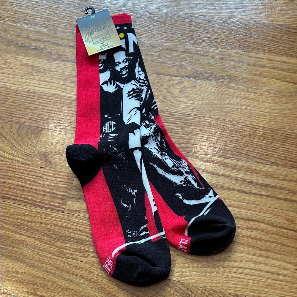 HGC Apparel Martin 90s Red and Black Graphic Socks size large XL new crew sock